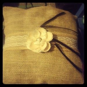 Ring barrer pillow